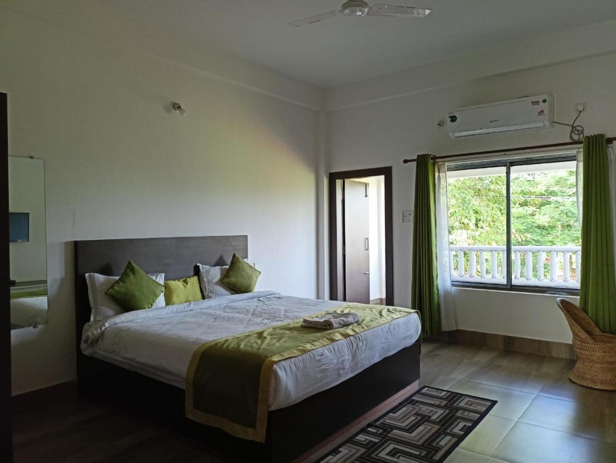 Hotel Shivaji Inn Kaziranga Bagian luar foto
