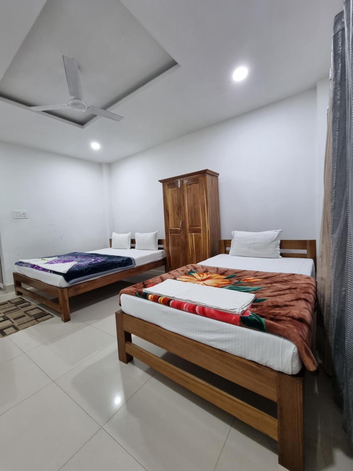 Hotel Shivaji Inn Kaziranga Bagian luar foto