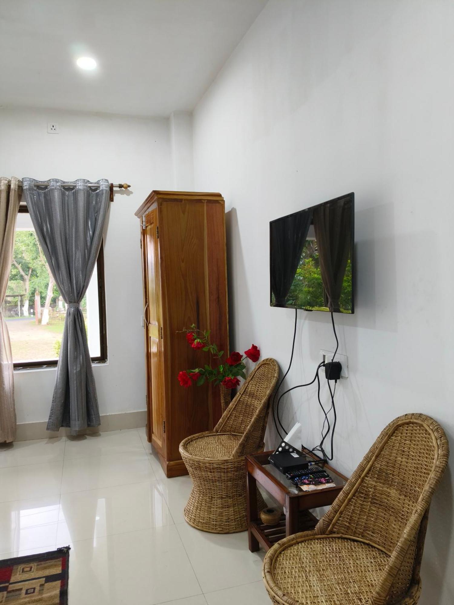 Hotel Shivaji Inn Kaziranga Bagian luar foto