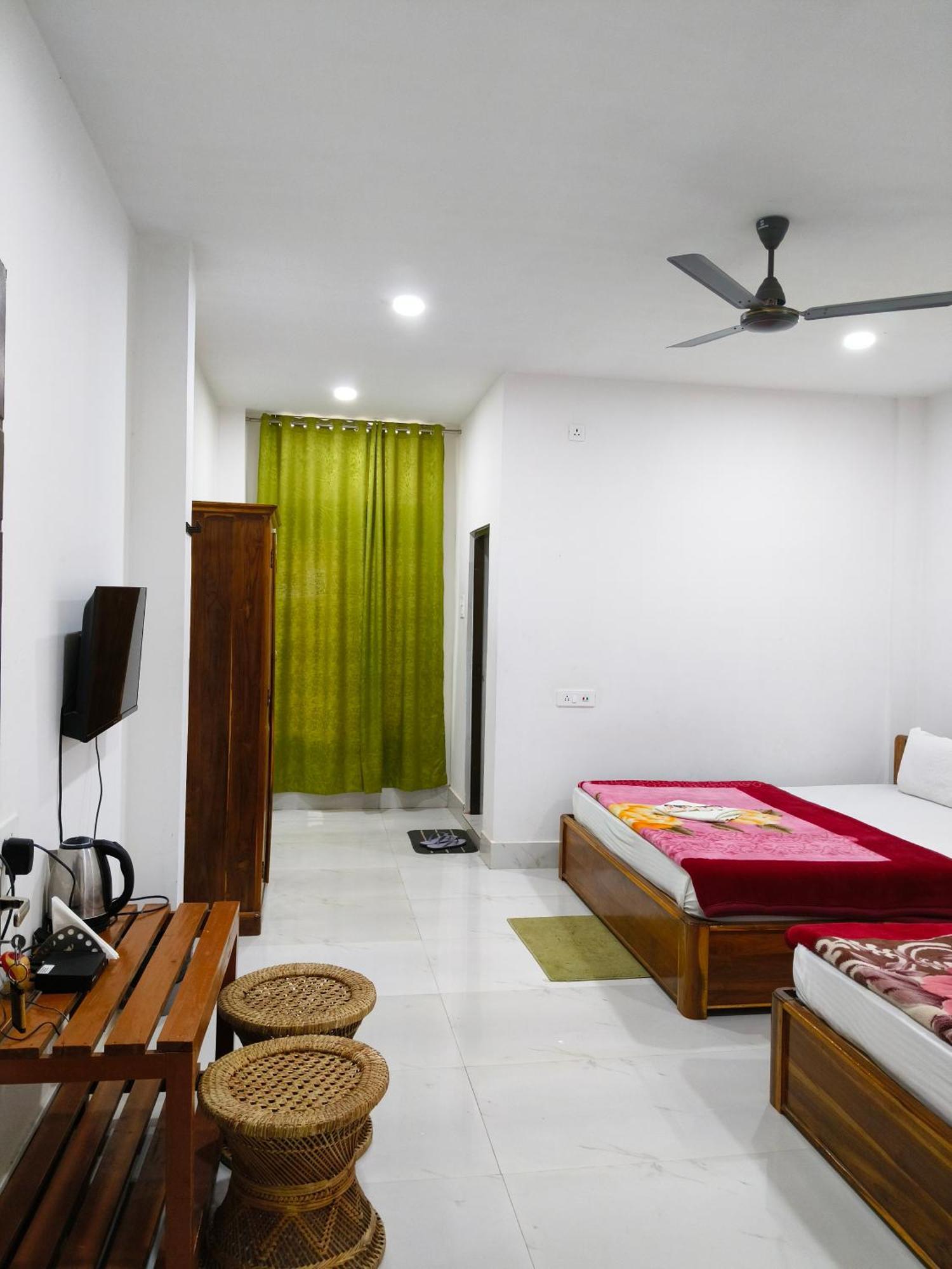 Hotel Shivaji Inn Kaziranga Bagian luar foto