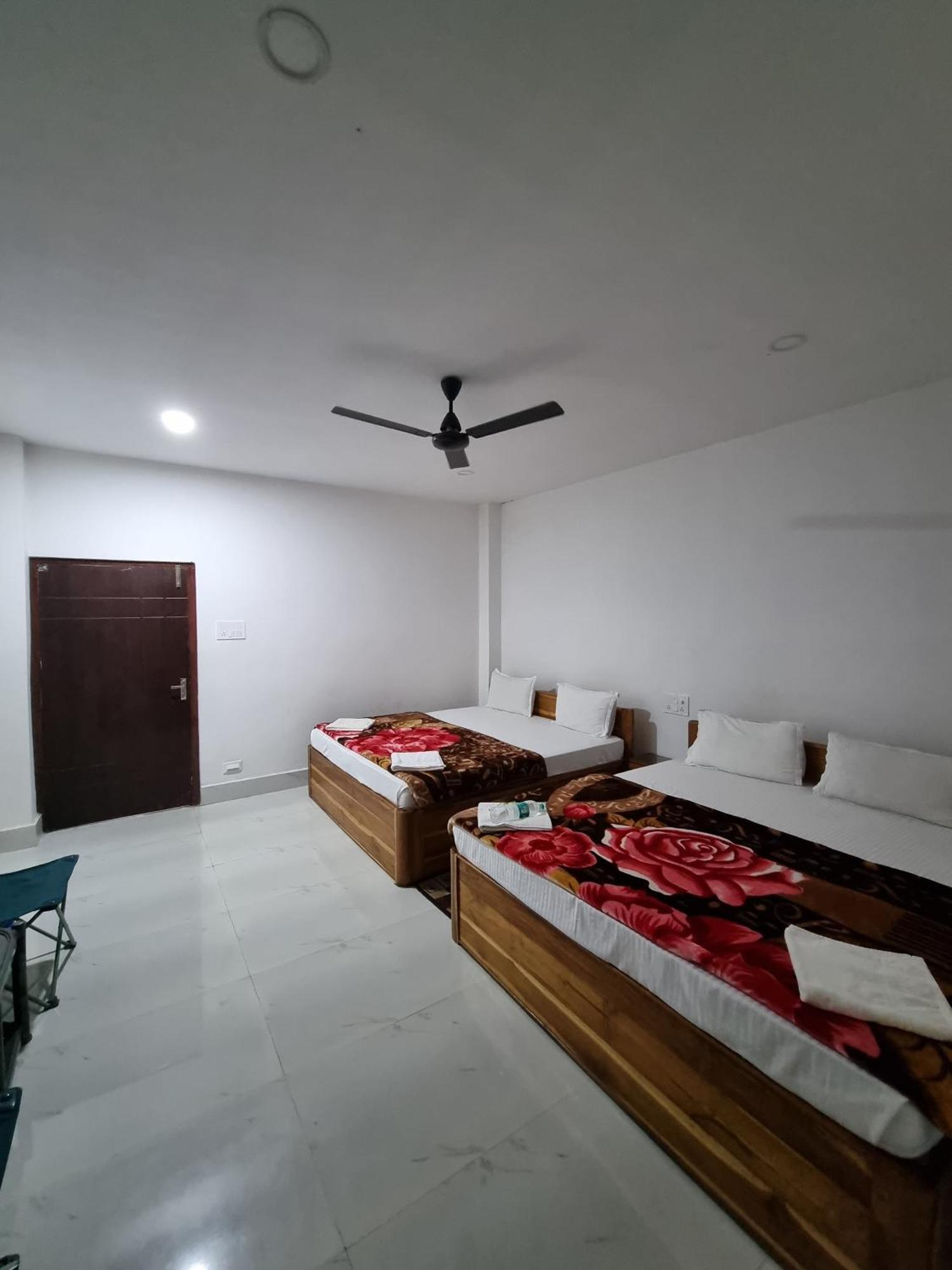 Hotel Shivaji Inn Kaziranga Bagian luar foto