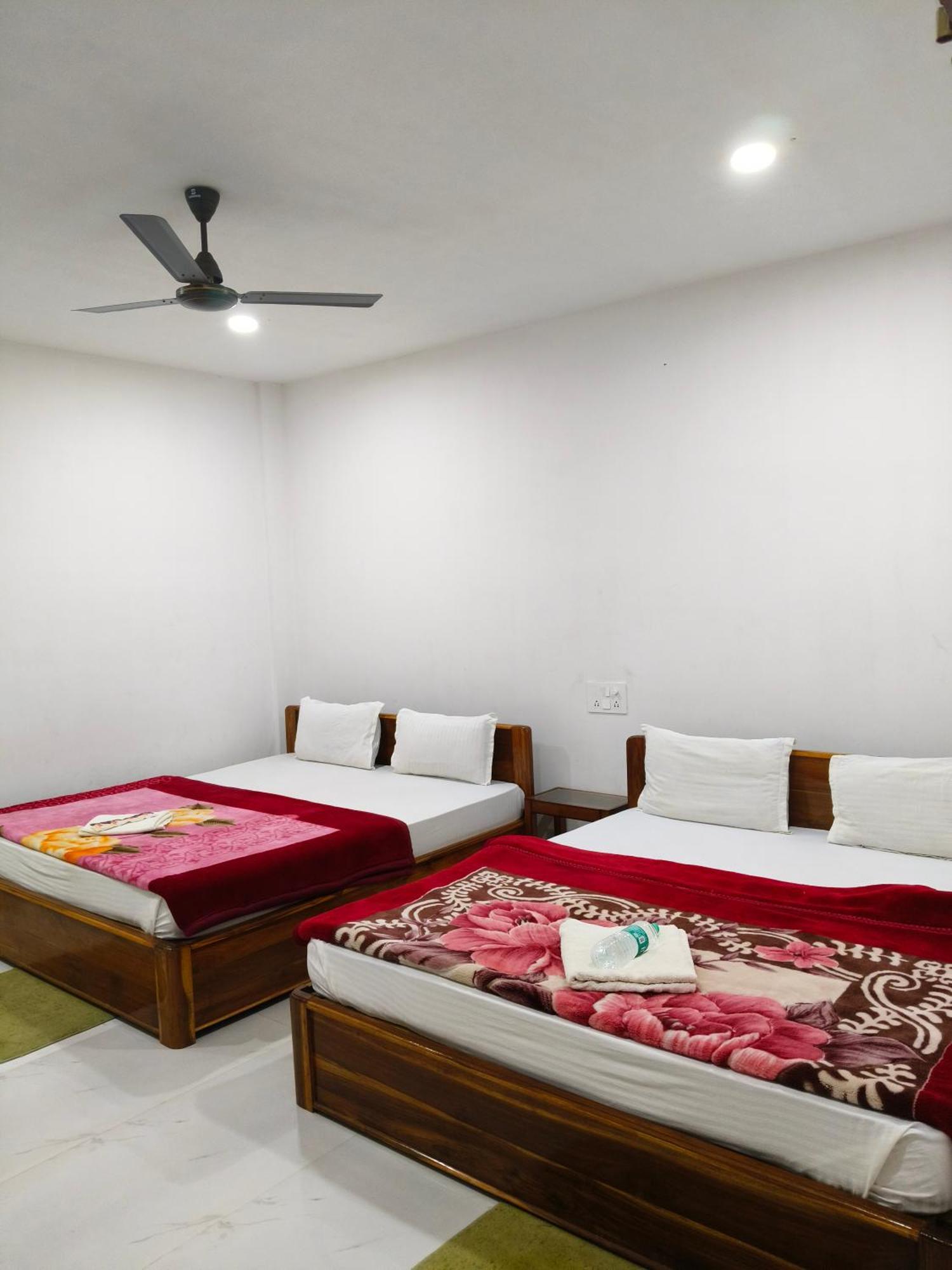 Hotel Shivaji Inn Kaziranga Bagian luar foto